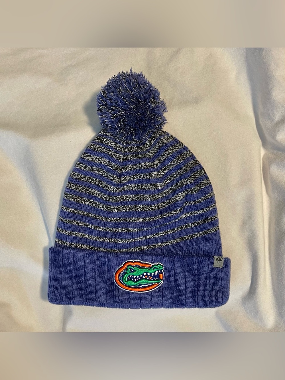NWT Top of the World NCAA FL Gators Logo Cuffed Blue/Gray Pom Top Beanie/Hat
